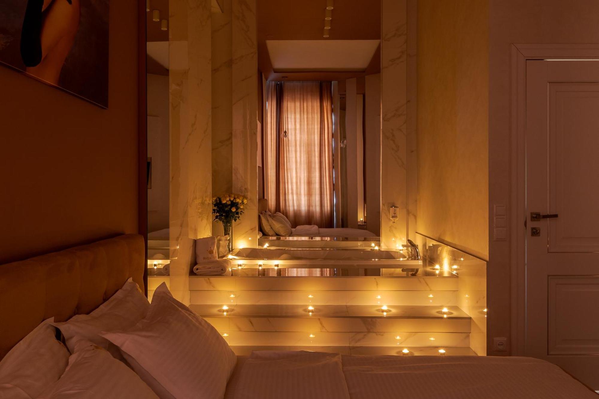 Royal Stylish Apartment In The Old City Lviv Kültér fotó