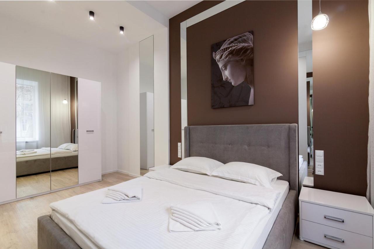 Royal Stylish Apartment In The Old City Lviv Kültér fotó
